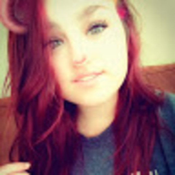 Meet your Posher, Michelle - Picture 1 of 1